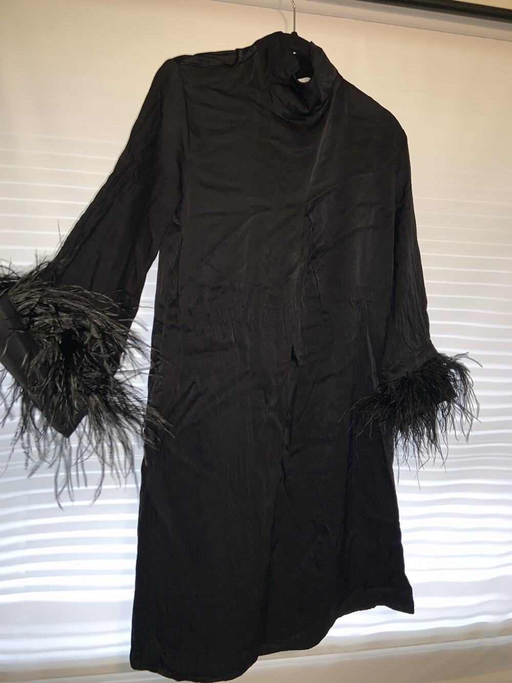 Sleeper Black Party Shift Dress Ostrich Feather Cuffs Size Extra Small